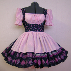 PHOTOS COPYRIGHT TO UNIKAREN DESIGNS.  DO NOT STEAL!!!