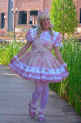PHOTOS COPYRIGHT TO UNIKAREN DESIGNS.  DO NOT STEAL!!!