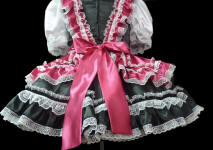 PHOTOS ARE PROPERTY OF UNIKAREN DESIGNS.  THOU SHALT NOT STEAL!